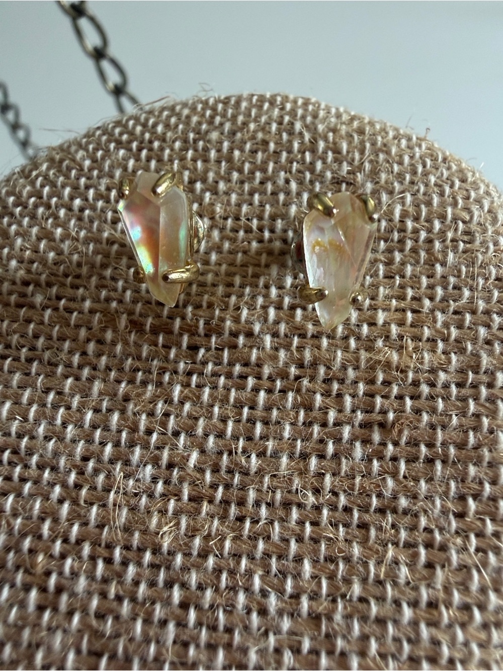 Kendra Scott Alice Stud Earrings - Gold Iridescent Shell - NWOT